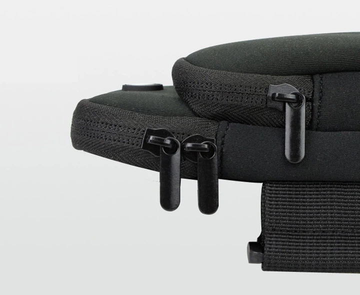Спортивная сумка для бегу на руку Vexal 2 карманами 16.5х9 см Black (М0319) - изображение 4
