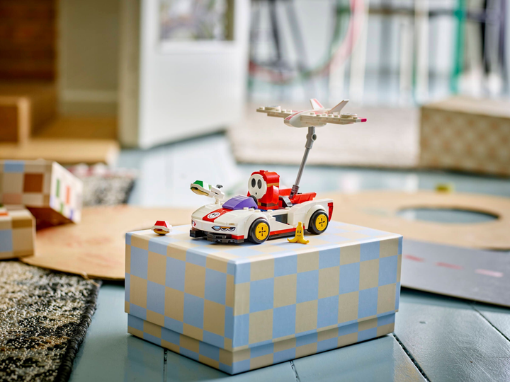 Конструктор LEGO Super Mario Mario Kart Shy Guy та P-Wing 249 елементів (72045) - зображення 13