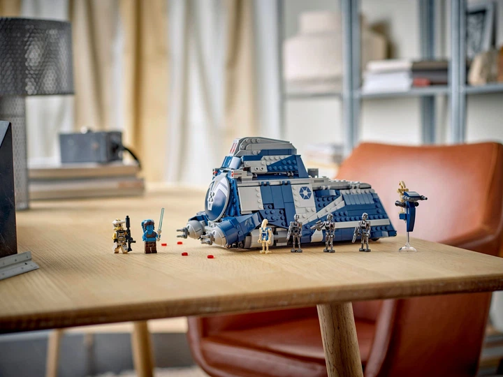 Конструктор LEGO Star Wars Битва при Фелюсии Сепаратистский МТТ 976 элементов (75435) - изображение 11