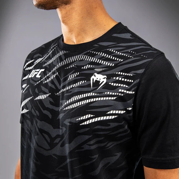 Футболка UFC Venum Fight Night 4.0 REPLICA Men's T-Shirt Black (VNMUFC-00336-001-M) - изображение 4