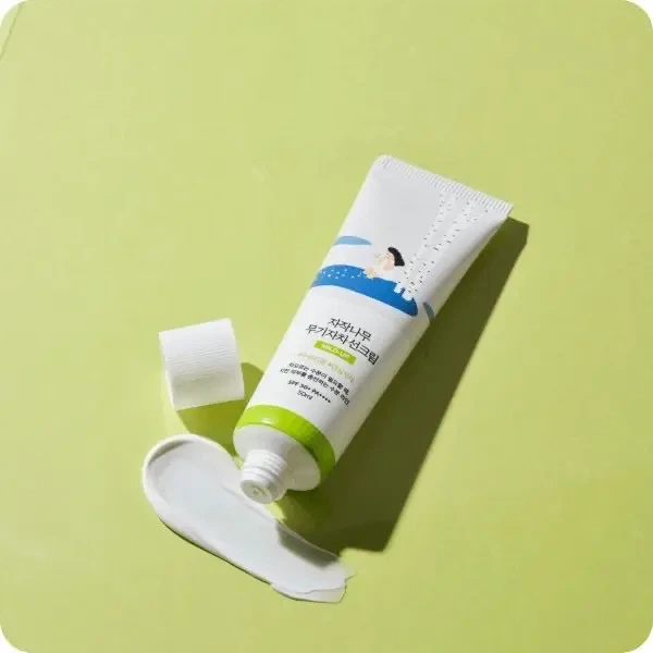 Солнцезащитный крем Round Lab Birch Moisturizing Mild-Up Sunscreen, SPF 50+ PA++++, 50 ml - изображение 2