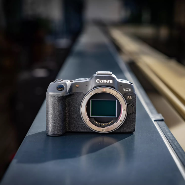 Фотоапарат Canon EOS R8 Body Black (5803C003) - зображення 9