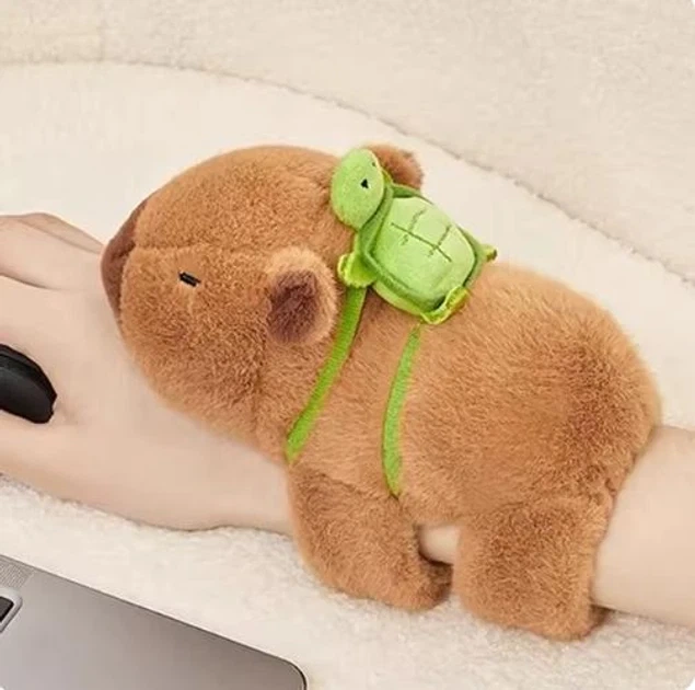 Капібара м'яка іграшка-браслет на руку capybara з рюкзачком - зображення 2