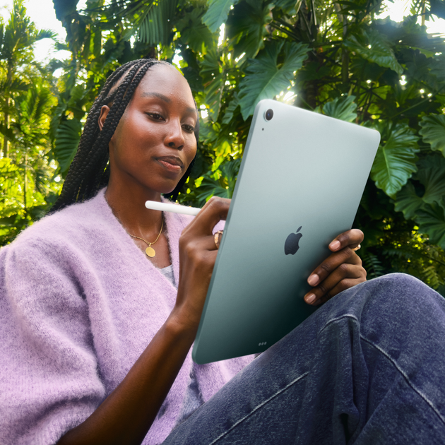 Tablet Apple iPad Air 13" M3 2025 Wi-Fi + Cellular 256GB Starlight (MCJ74) - obraz 8