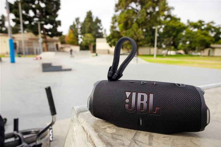 Głośnik przenośny JBL Charge 6 White (JBLCHARGE6WHT) - obraz 8