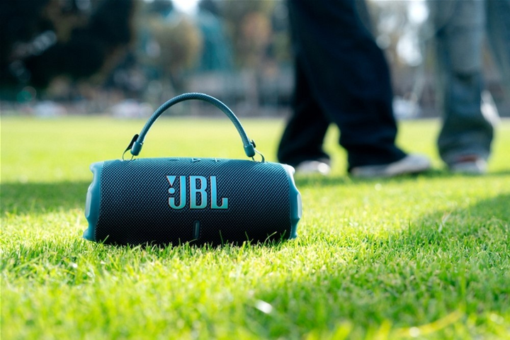 Głośnik przenośny JBL Charge 6 White (JBLCHARGE6WHT) - obraz 12