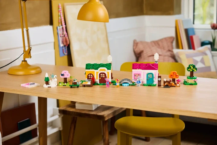 Конструктор LEGO Animal Crossing Творческие дома: сезоны развлечений 814 деталей (77057) - изображение 9