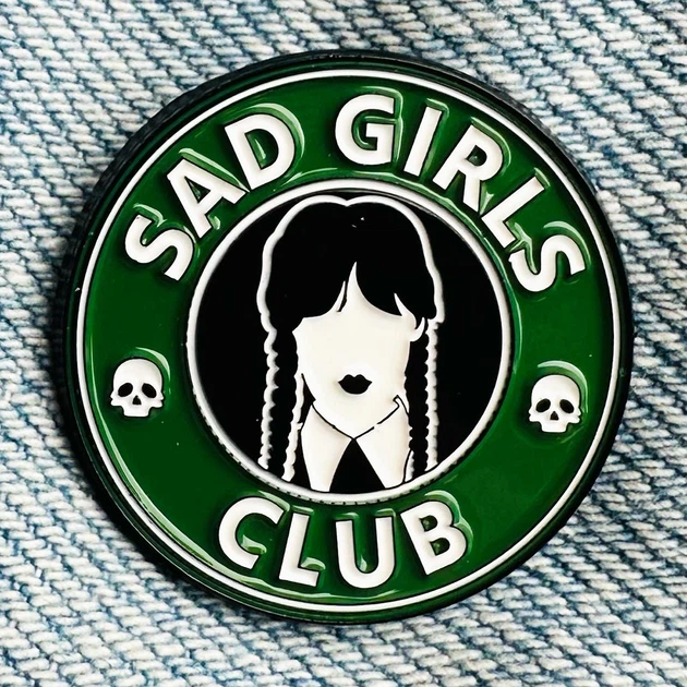 Значок пін Wednesday (Sad Girls Club) - Фото 1 Значок пін Wednesday (Sad Girls Club) - изображение 1