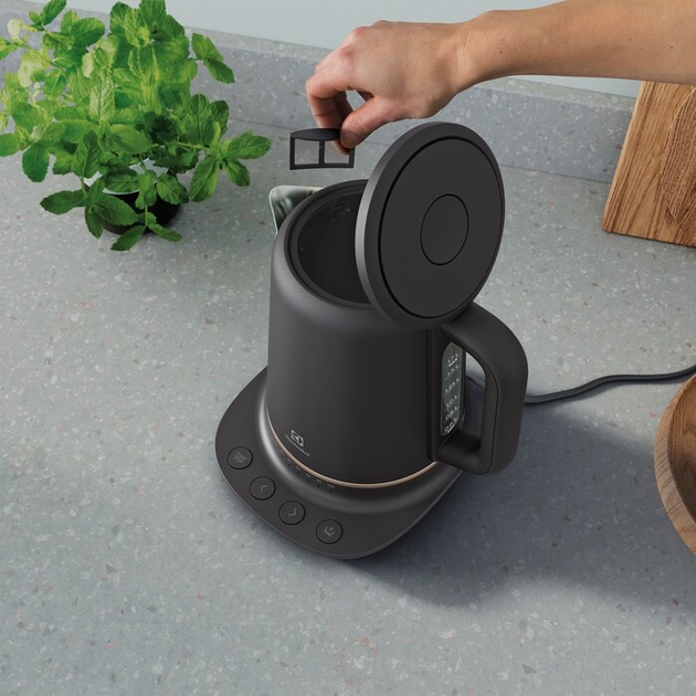 Czajnik elektryczny Electrolux E7K1-6BP Graphite - obraz 14