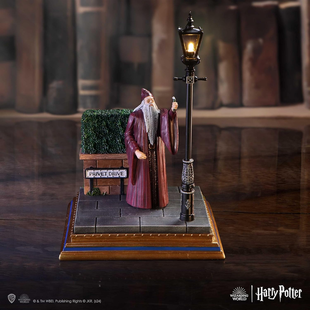 Figurka Nemesis Now Wizarding World Harry Potter Dumbledore Privet Drive Light Up (0801269153632) - obraz 8