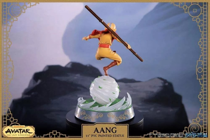 Фігурка First 4 Figures Avatar: The Last Airbender Aang 27 см (5060316624777) - зображення 4