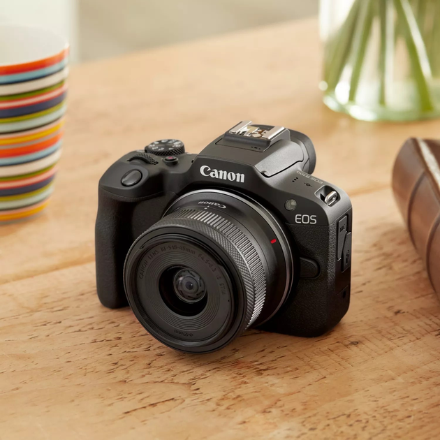 Фотоапарат Canon EOS R100 + RF-S 18-45mm F4.5-6.3 IS STM (6052C013) - зображення 10