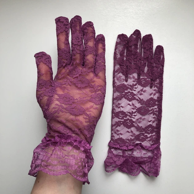 Рукавички жіночі мереживні короткі з оборкою вечірні Honey Fashion Accessories S/M/L фіолетовий (7-14) - Фото 6 Рукавички жіночі мереживні короткі з оборкою вечірні Honey Fashion Accessories S/M/L фіолетовий (7-14) - зображення 6