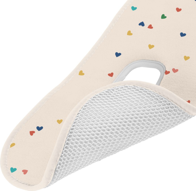 Повітропроникна вкладка AeroMoov Air Layer для автокрісла групи 1 Confetti Hearts (5413421821225) - зображення 2