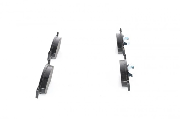 Гальмівні колодки BOSCH 0986466402 Ford Fiesta, Sierra 6155616, 1E063323ZB, 1E063323ZA - Фото 3 Гальмівні колодки BOSCH 0986466402 Ford Fiesta, Sierra 6155616, 1E063323ZB, 1E063323ZA - зображення 3