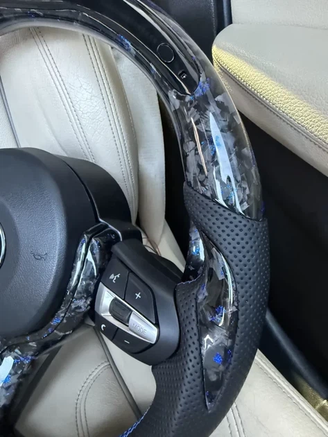 Кермо з кованого карбону синій BMW M + Led екран F-Series F15 F16 F20 F21 F25 F26 F30 F31 F32 F34 F35 F36 - зображення 2