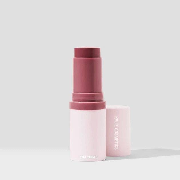 Румяна-стик Kylie Cosmetics "Make him blush " Powder Blush Stick - Фото 13 Румяна-стик Kylie Cosmetics "Make him blush " Powder Blush Stick - изображение 13