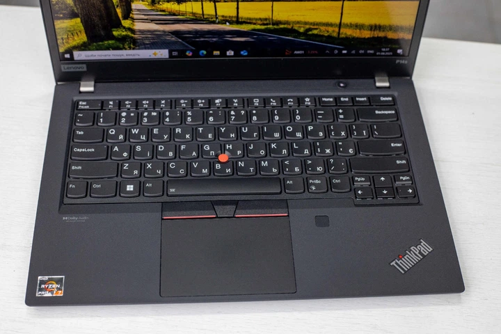 Ноутбук Lenovo ThinkPad P14s Gen 2 Ryzen 7 Pro 5850U 32RAM 1TbSSD