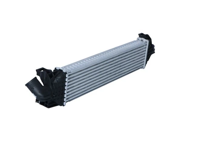 Интеркулер NRF 30870 Ford Mondeo, Kuga, Focus, C-Max, S-Max 1231015, 1316496, 1420158 - изображение 2