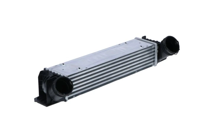 Інтеркулер NRF 30907A BMW 3 Series, 1 Series, X1 17517798788, 7798788 - Фото 4 Інтеркулер NRF 30907A BMW 3 Series, 1 Series, X1 17517798788, 7798788 - зображення 4