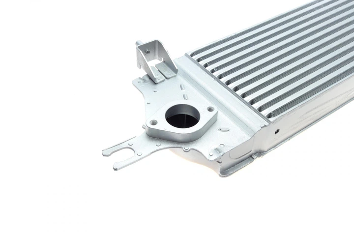 Радіатор інтеркулера Nissan Qashqai 1.5/2.0dCi 07-13 30513 NRF - Фото 8 Радіатор інтеркулера Nissan Qashqai 1.5/2.0dCi 07-13 30513 NRF - изображение 8
