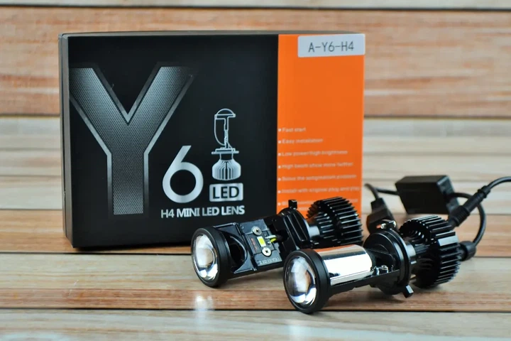 Комплект автомобильных Led ламп RIAS Y6 H4 90Вт 5000K с линзой 4024 - изображение 2