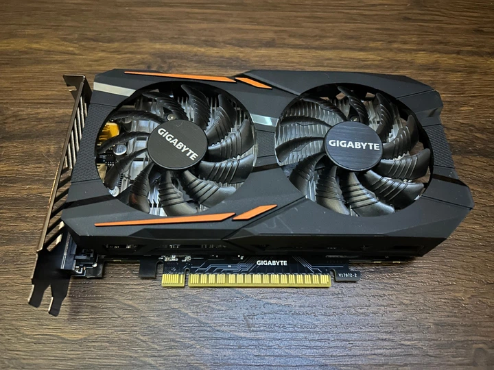 Видеокарта GTX 1050Ti 4GB Gigabyte OC GDDR5 (GV-N105TOC-4GD) Б/У - изображение 3
