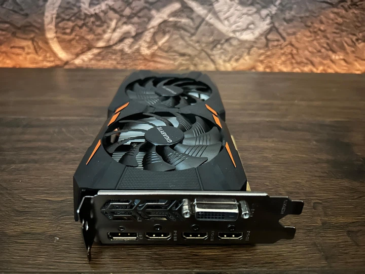 Видеокарта GTX 1050Ti 4GB Gigabyte GDDR5 (GV-N105TWF2OC-4GD) Б/У - изображение 4