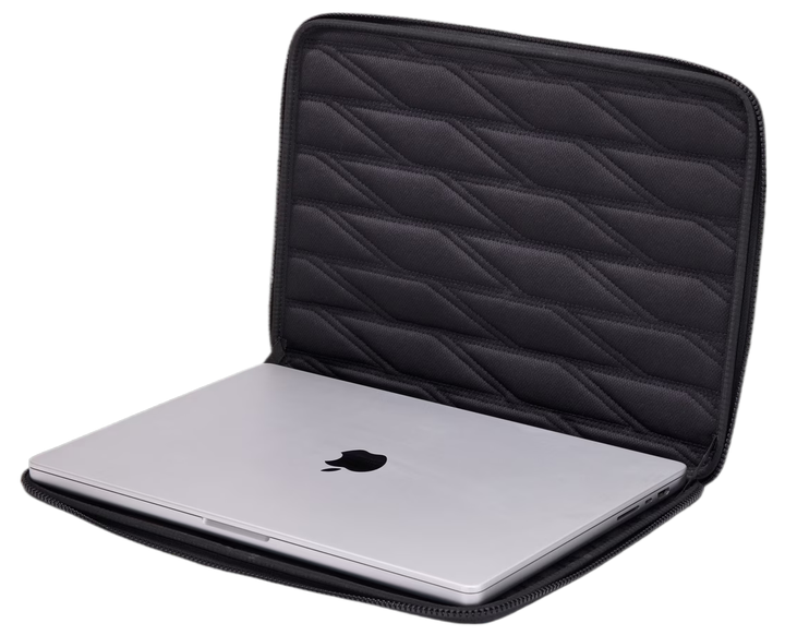 Сумка для ноутбука THULE Gauntlet 5 MacBook Pro Sleeve 16" TGSE-2557 (Black) - Фото 4 Сумка для ноутбука THULE Gauntlet 5 MacBook Pro Sleeve 16" TGSE-2557 (Black) - изображение 4