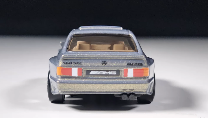 Машинка Базова Hot Wheels '89 Mercedes-Benz 560 SEC AMG Wild Widebody 1:64 JBB11 Grey - зображення 6