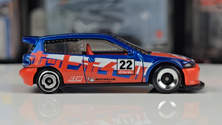Машинка Базова Hot Wheels Honda Civic Custom Reverse Rake 1:64