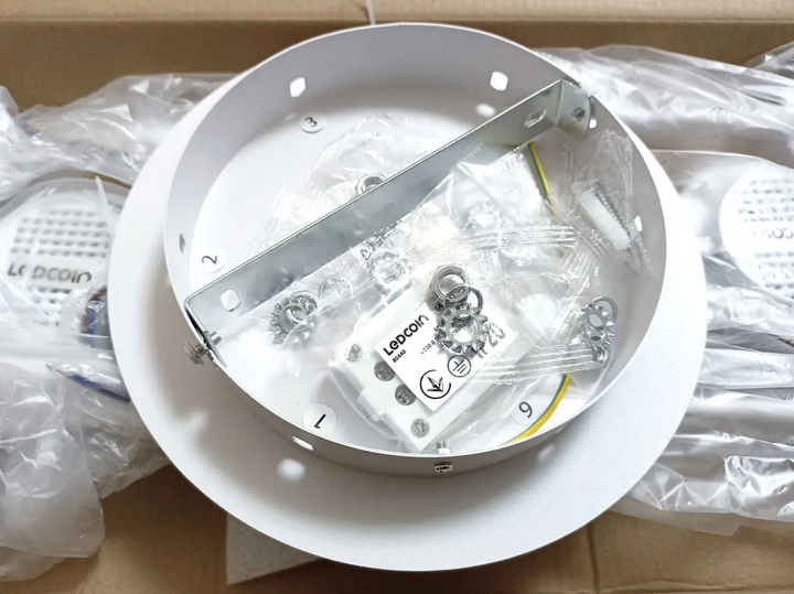 Люстра ML471-3 белая Ledcoin на 3 лампы GX53 (потолочный светильник под сменные LED лампы) Ø630х55мм - изображение 6