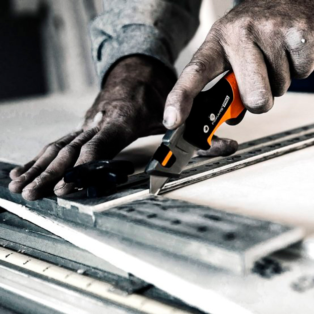 Składany nóż Fiskars Pro CarbonMax (1027224) - obraz 3