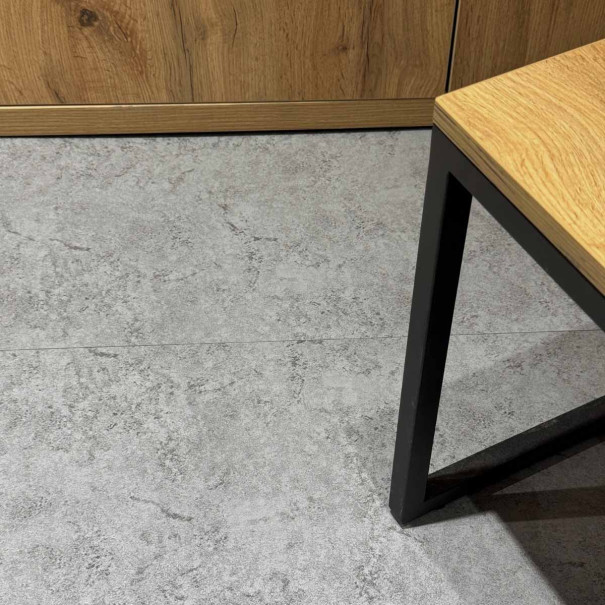 Самоклеящаяся половая LVT плитка Серая бетон 305*610*1,5мм - изображение 2