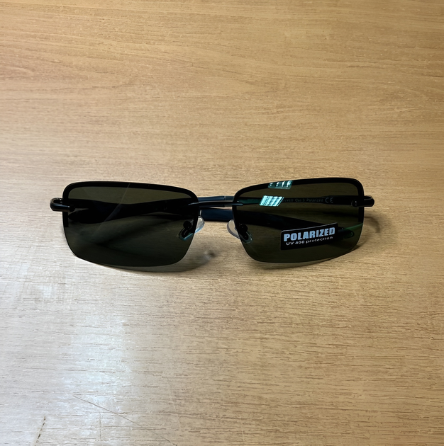 Модные мужские солнцезащитные очки 2025 polarized black солнечные защитные UV400 поляризационные антибликовые для рыбалки отдыха авто polaroid от солнца стильные квадратные окуляры полароид матово-черная оправа серо-зеленые линзы твердый чехол в комплекте - Фото 2 Модные мужские солнцезащитные очки 2025 polarized black солнечные защитные UV400 поляризационные антибликовые для рыбалки отдыха авто polaroid от солнца стильные квадратные окуляры полароид матово-черная оправа серо-зеленые линзы твердый чехол в комплекте - изображение 2