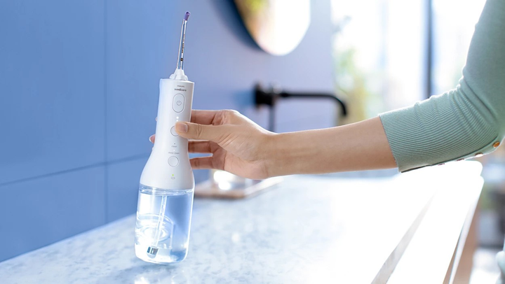 Stacja dentystyczna Philips Sonicare DiamondClean 9000 HX3886/41 - obraz 3