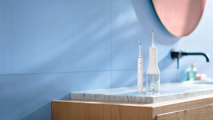 Stacja dentystyczna Philips Sonicare DiamondClean 9000 HX3886/41 - obraz 5