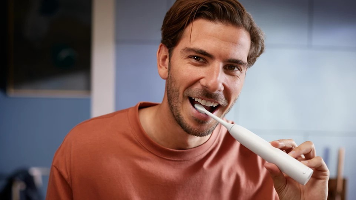 Електрична зубна щітка Philips Sonicare Series 5300 HX7108/02 + TC - зображення 7