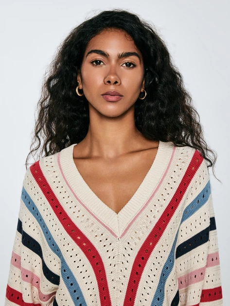 Pulower damski Big Star Vika 102 S-M Kremowy (5900714889852) - obraz 4