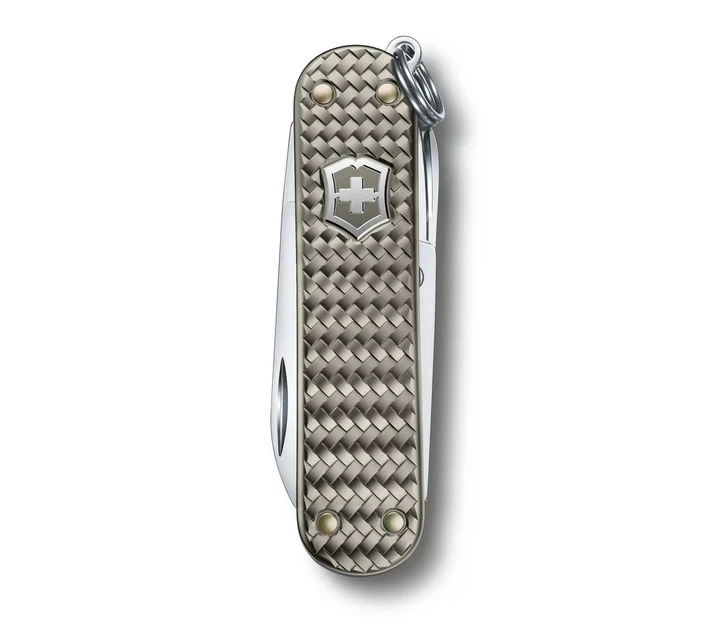 Складной нож Victorinox Classic SD Alox для активного отдыха стильный аксессуар с 5 функциями - Фото 2 Складной нож Victorinox Classic SD Alox для активного отдыха стильный аксессуар с 5 функциями - изображение 2