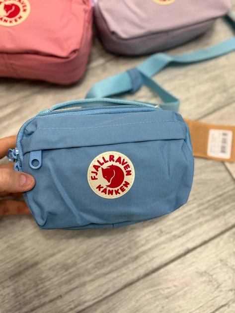 Бананка сумка на пояс Fjallraven kanken из ткани не промокает голубой - Фото 4 Бананка сумка на пояс Fjallraven kanken из ткани не промокает голубой - изображение 4