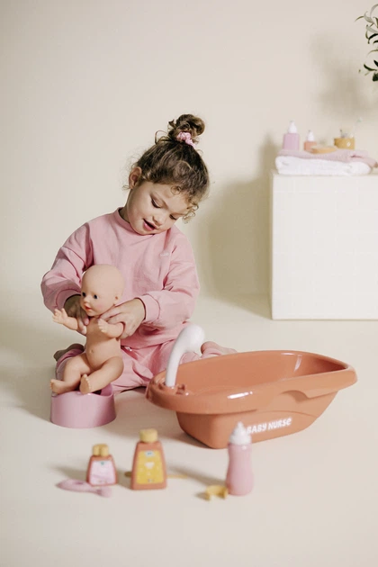 Zestaw do kapieli Smoby Toys Baby Nurse Puder brązujący z akcesoriami 42 cm (7600220383) (3032162203835) - obraz 7