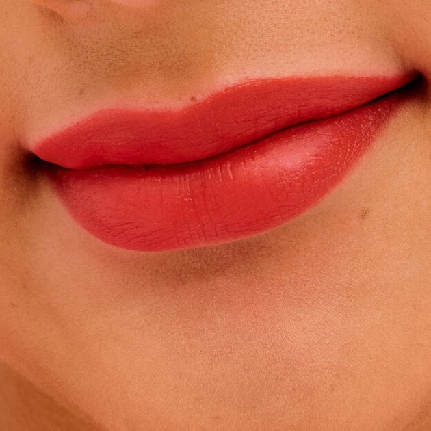 Увлажняющий матовый тинт для губ Benefit Plushtint Moisturizing Matte Lip Tint Mini 26 Quilty Pleasure 2 мл - изображение 6