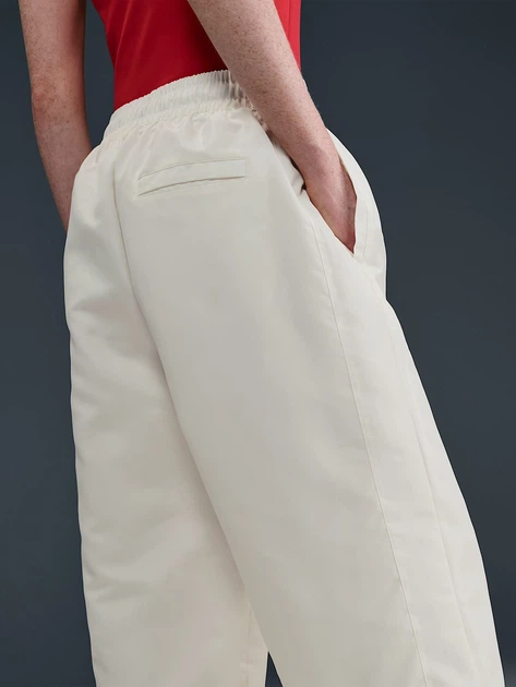 Спортивные штаны женские Nike W Nsw Nk Liq Shine Pant HV2475-133 L Бежевые (0198485084469) - изображение 6