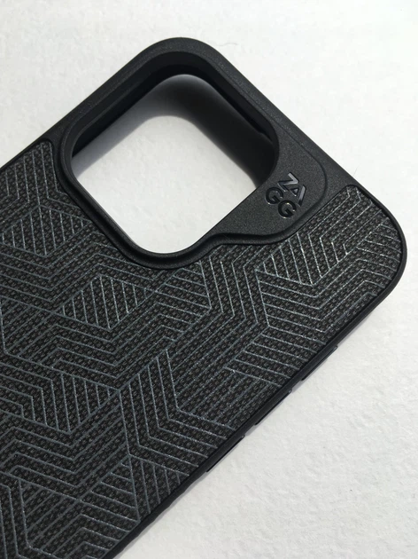 Чехол противоударный тканевый ZAGG Gear4 London MagSafe для Iphone 15 Pro (6.1") Black Geo - Фото 7 Чехол противоударный тканевый ZAGG Gear4 London MagSafe для Iphone 15 Pro (6.1") Black Geo - изображение 7