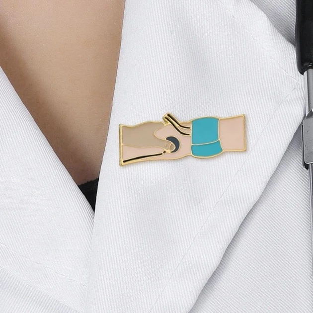 Брошь-значок BROCHE бижутерия Медицина Измерение давления бежевая BRGV115034 - изображение 6