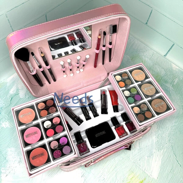 Набор декоративной косметики для макияжа и маникюра для подростков
