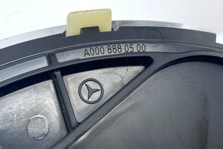 Емблема Mercedes в радіаторні грати A0008880500 A 000 888 05 00 Distronic - зображення 4