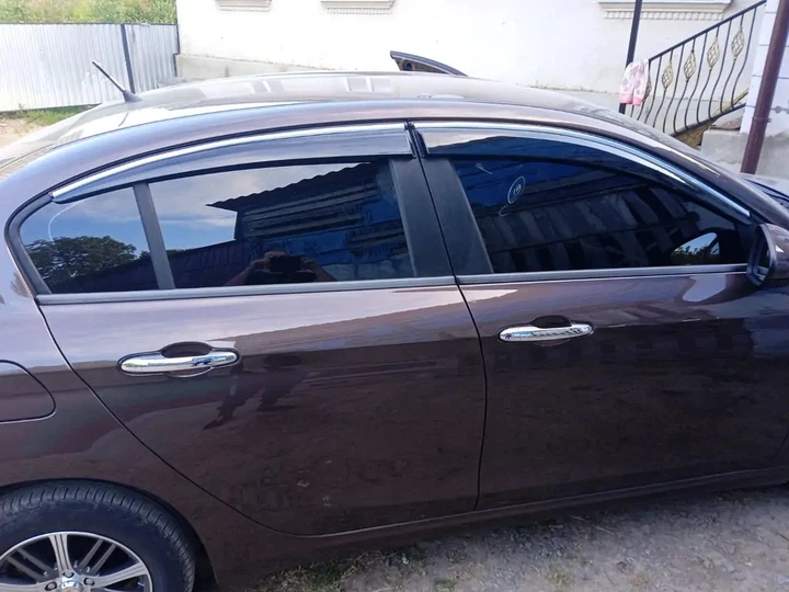 Дефлектори вікон вітровики Fiat Tipo 16- з хром молдингом 4шт SUNPLEX Фіат Тіпо АМ0054312 - зображення 3