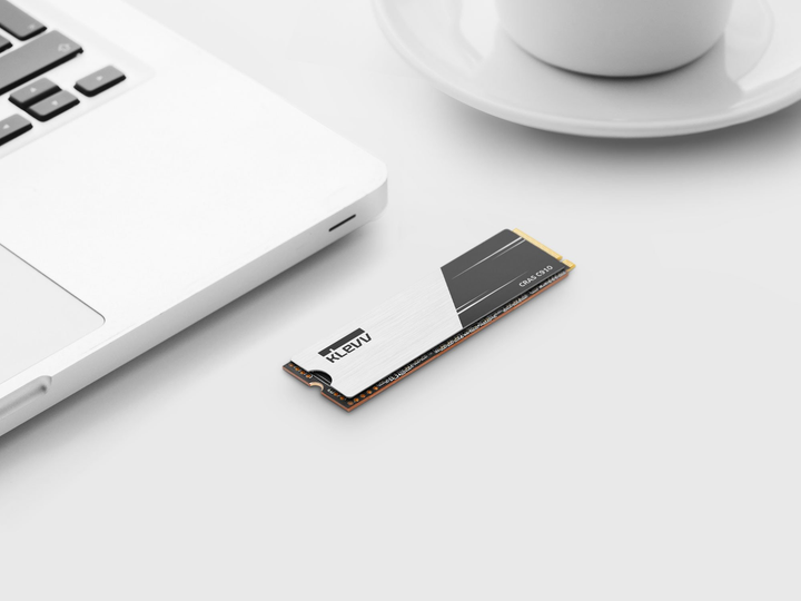 SSD диск KLEVV C910 4TB M.2 NVMe PCIe 4.0 x4 3D NAND TLC (K04TBM2SP0-C91) - зображення 8